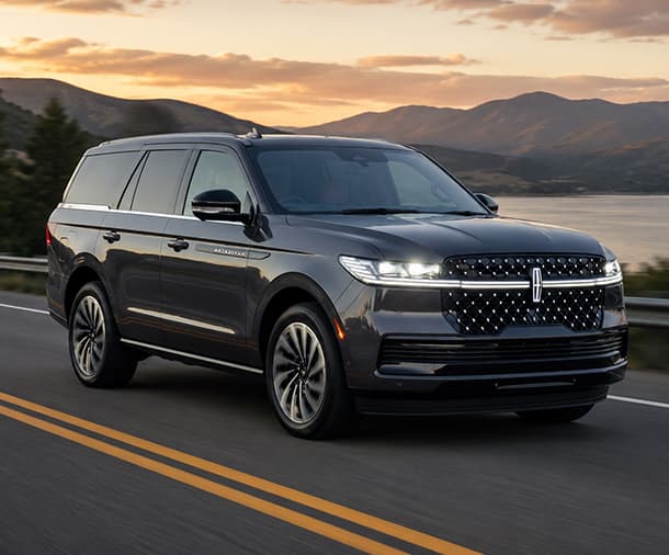 Lincoln Navigator  luxury vehicle profile